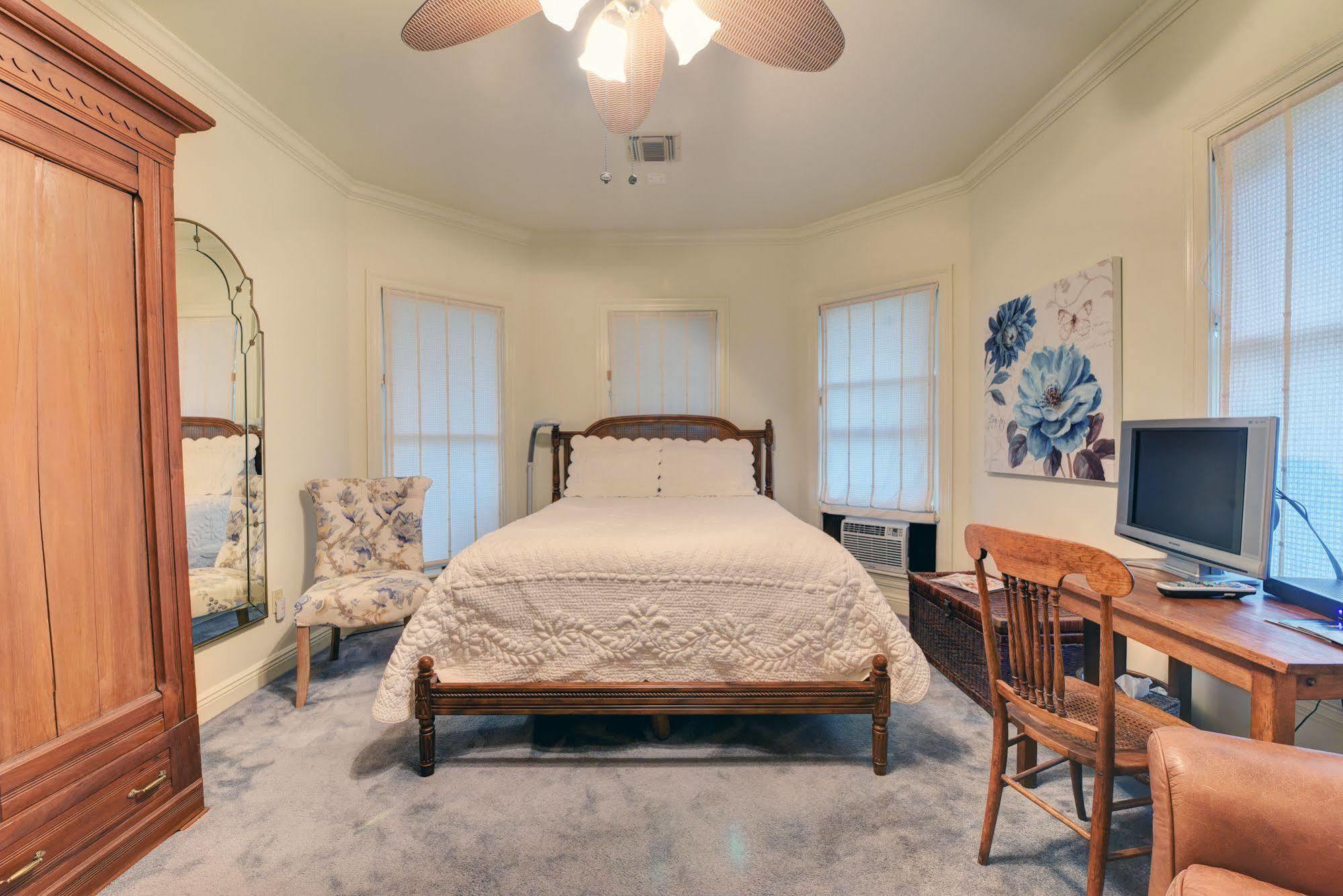 A Chateau On The Bayou Bed & Breakfast Raceland 외부 사진