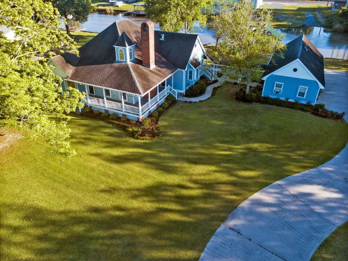 A Chateau On The Bayou Bed & Breakfast Raceland 외부 사진